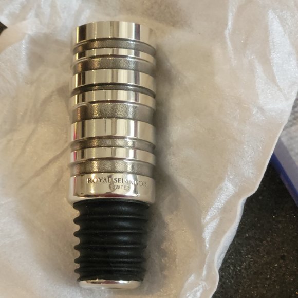 NIB Royal Selangor Pewter Wine Pourer - Picture 10 of 10